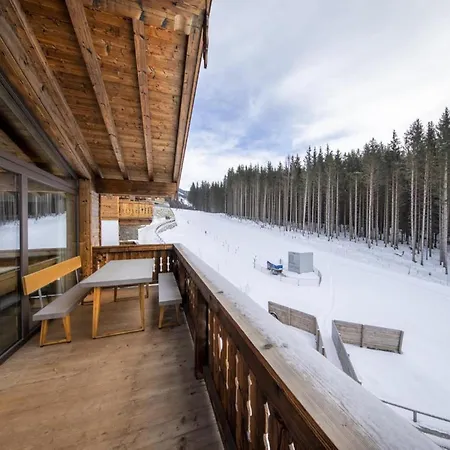 Domek alpejski In Neukirchen Near Lift